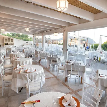 特利托尼利帕里酒店 利帕里