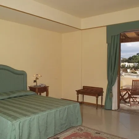 特利托尼利帕里酒店 酒店 利帕里