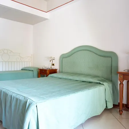Tritone Hotel