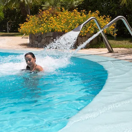 Tritone ホテル リーパリ