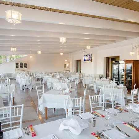 Tritone Hotel 4*