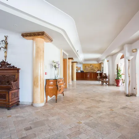 Hotel Tritone 4*