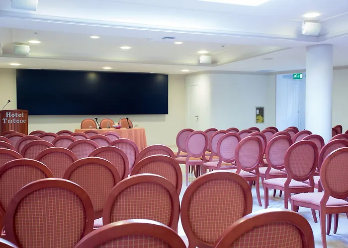 Tritone ليباري